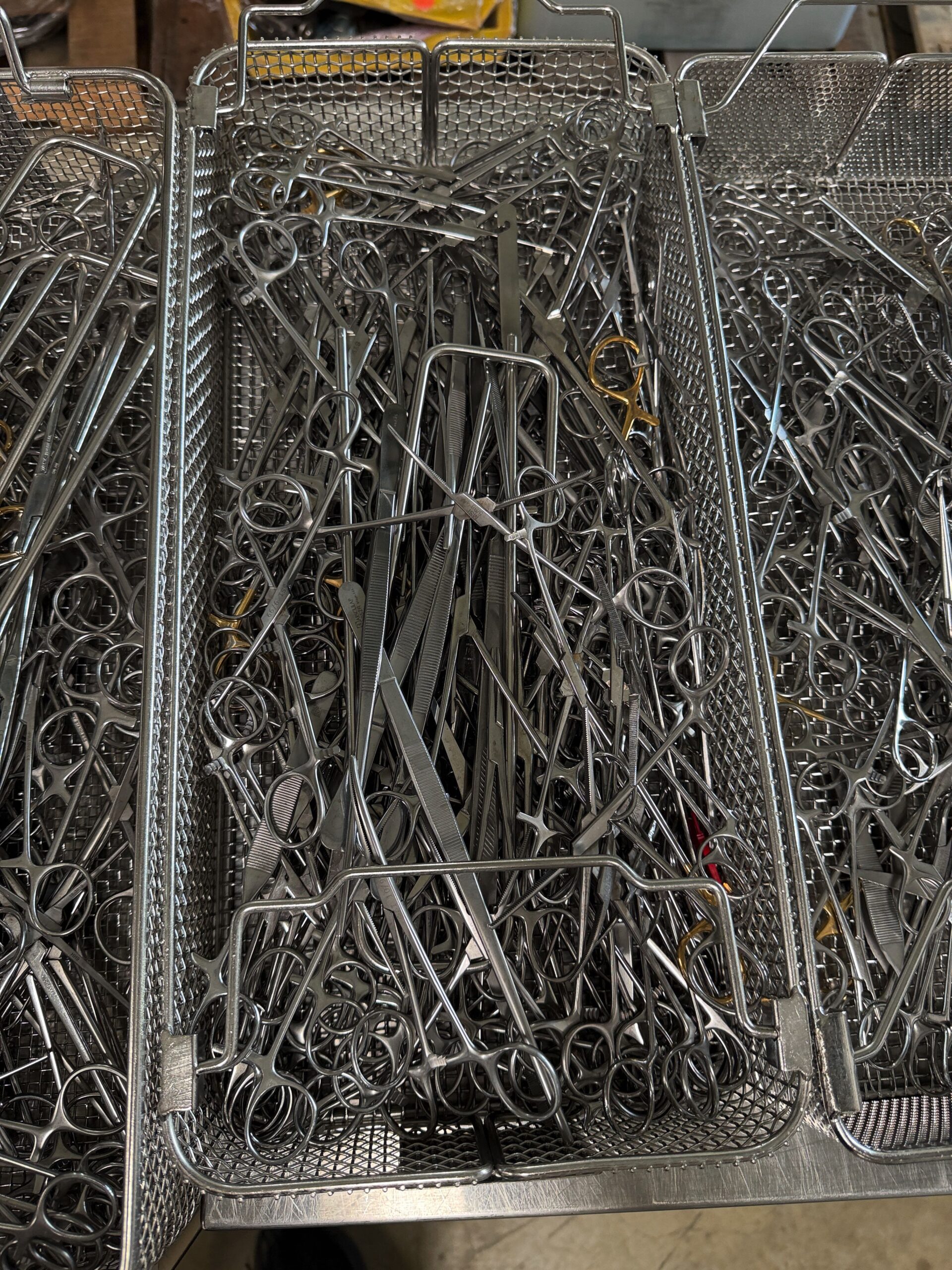 65 Mixed Surgical Instruments Tray - Image 1