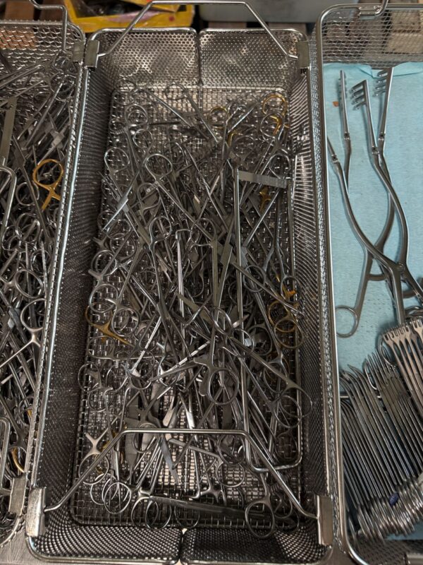 69 Mixed Surgical Instruments Tray